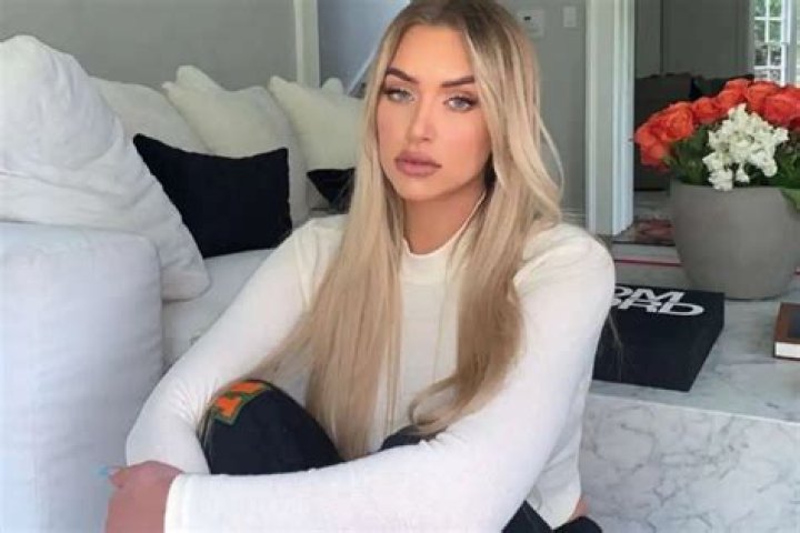 Anastasia ‘Stassie’ Karanikolaou Partners With DoorDash For Coronavirus DoYourPart Challenge