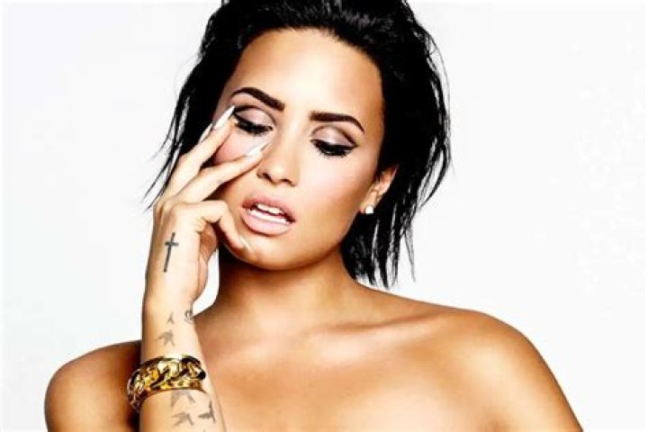 Demi Lovato Reveals That People Checked Her Bank Account Statements To See What She Ordered From Starbucks