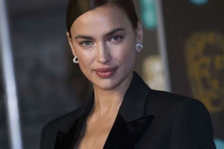 Irina Shayk Has The Best Response To Claims She Got Plastic Surgery After Bradley Cooper Split