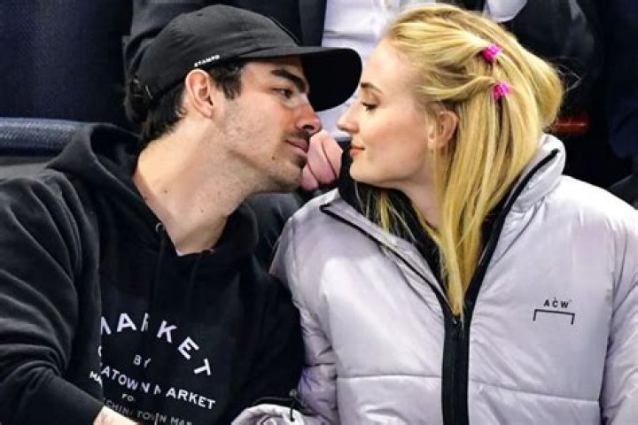 Joe Jonas Gushes Over Sophie Turner’s ‘Two Moods’ On Her Birthday!