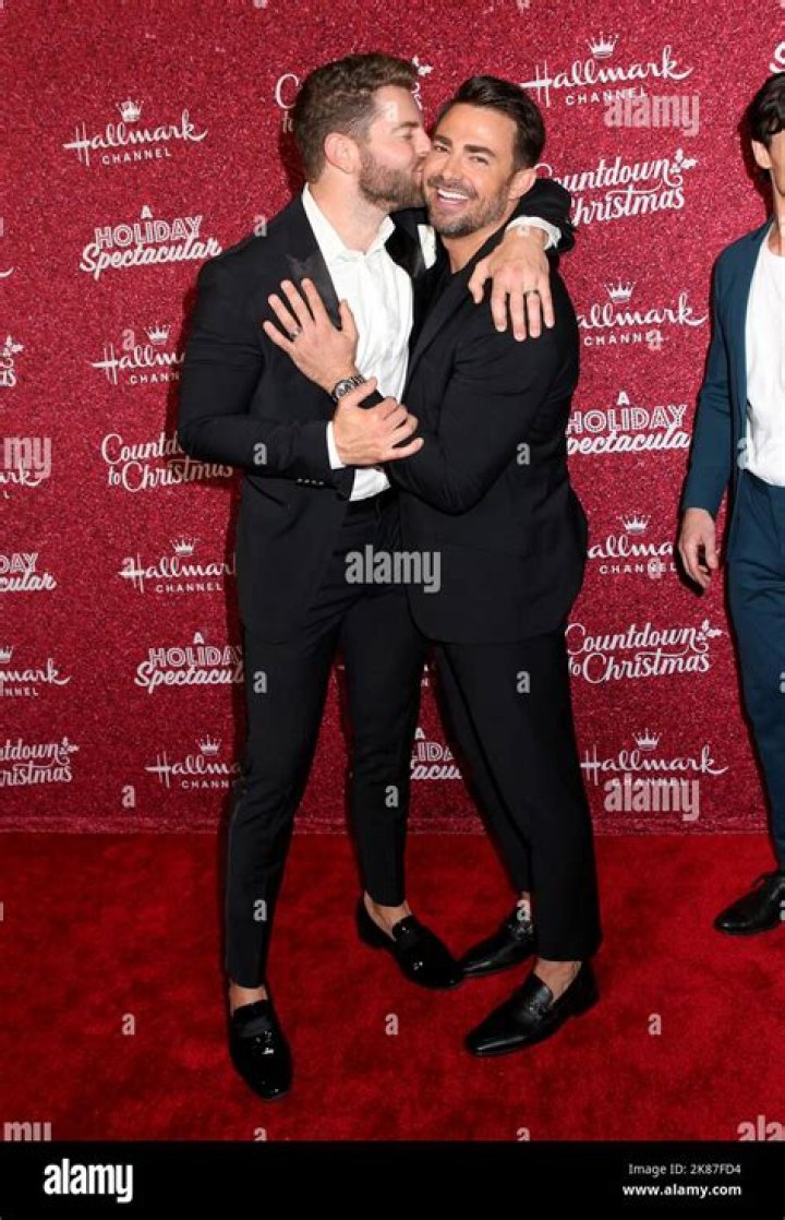 Jonathan Bennett And Jaymes Vaughan Are Engaged As Mean Girls Actor Stars In Hallmark’s First Movie With Same-Sex Characters On ‘The Christmas House’