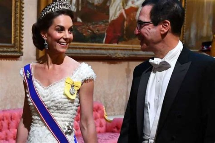 Kate Middleton Sent Donald Trump A Secret Signal By Wearing This Tiara