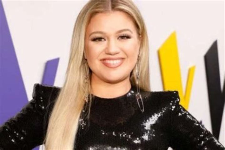 Kelly Clarkson Recalls Terrifying Health Problem She Had Only A Week After Appendicitis – It Was Even More Painful!