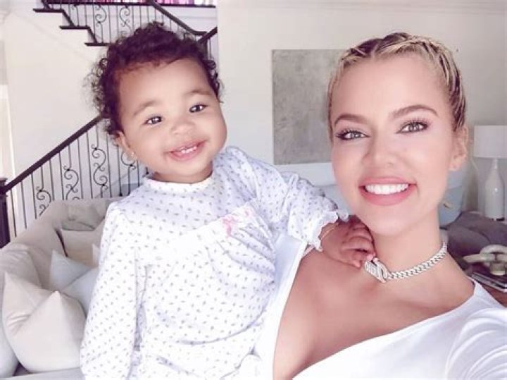 KUWK: Khloe Kardashian Marks Mother’s Day With Cute True Pic!