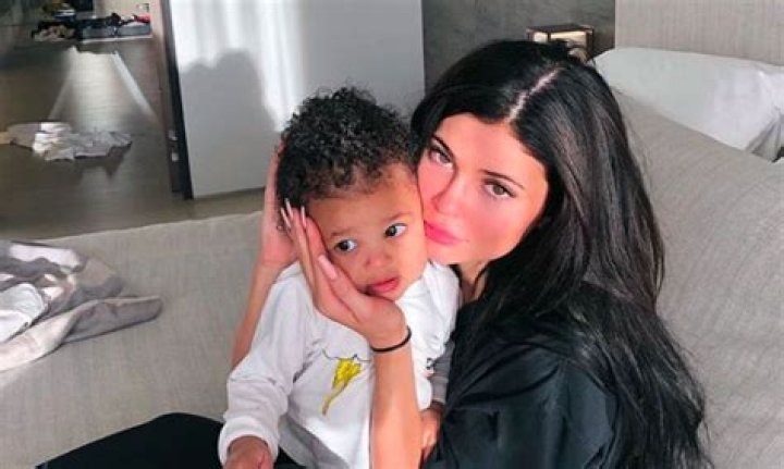 KUWK: Kylie Jenner Uses Spider Filter On Stormi But She’s Cutely Unfazed!