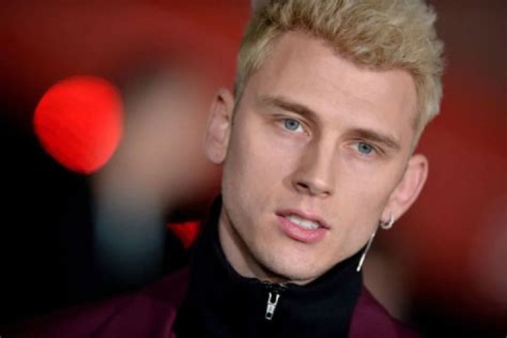 Machine Gun Kelly Admits His Foot Fetish – Says Megan Fox Has ‘Beautiful’ Feet