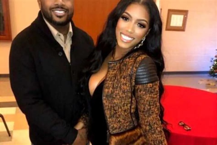 Porsha Williams’ Video Featuring Dennis McKinley And Their Daughter PJ has Fans Saying That The Baby Girl Is Twinning With Her Dad