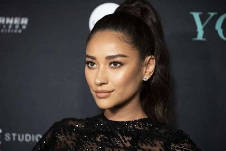 Shay Mitchell Gets Candid About Hiding Her Pregnancy In YouTube Video After Miscarriage
