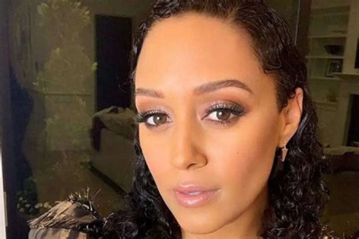 Tia Mowry-Hardrict Puts Her Toned Figure On Full Display In New Photos — Fans Applaud Her For Accepting Her Stretch Marks