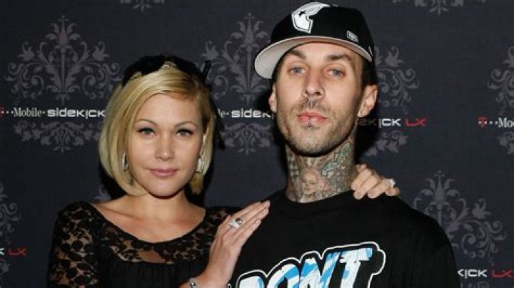 Travis Barker’s Teen Daughter Calls Out Her Mom Shanna Moakler After Claiming Travis Had An Affair With Kim Kardashian!
